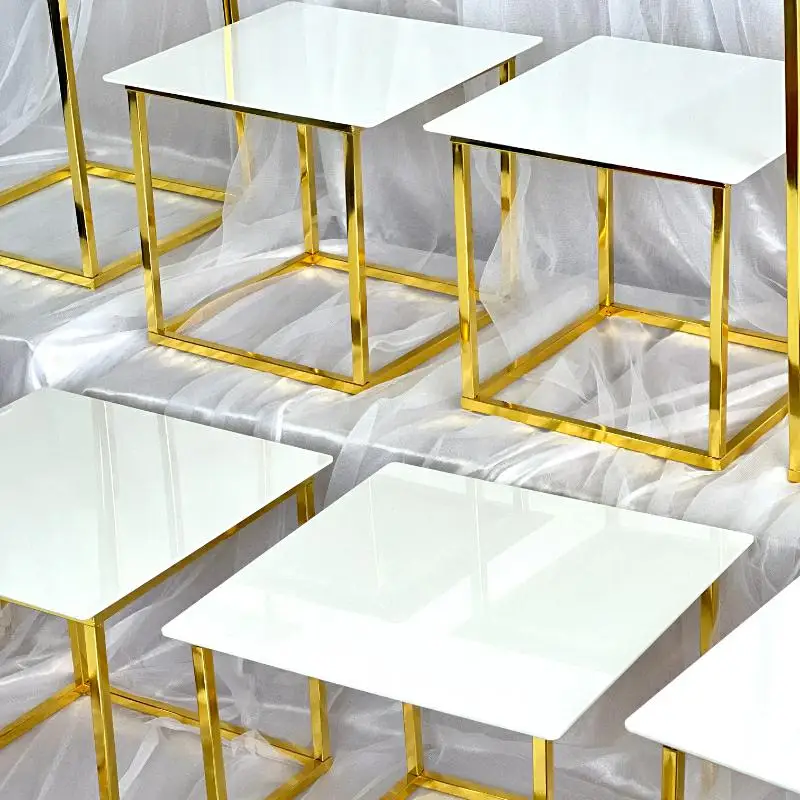 12-20 PCS Luxury Gold Frame Wh - Display Risers Set recensione e prezzo