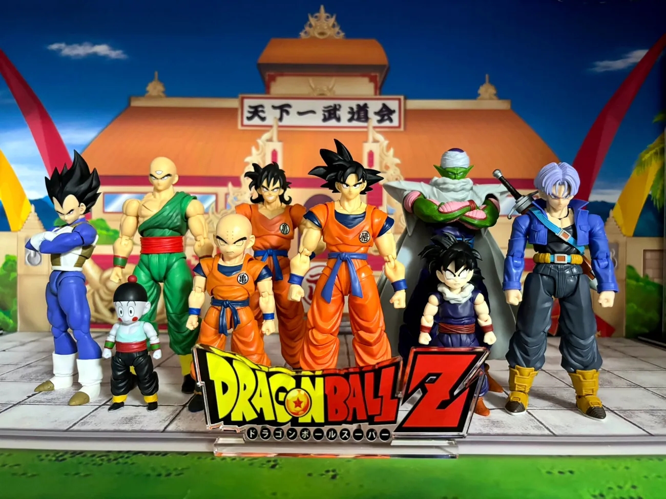 Anime Dragon Ball LOGO Base Wh - Action Figure Stand recensione e prezzo