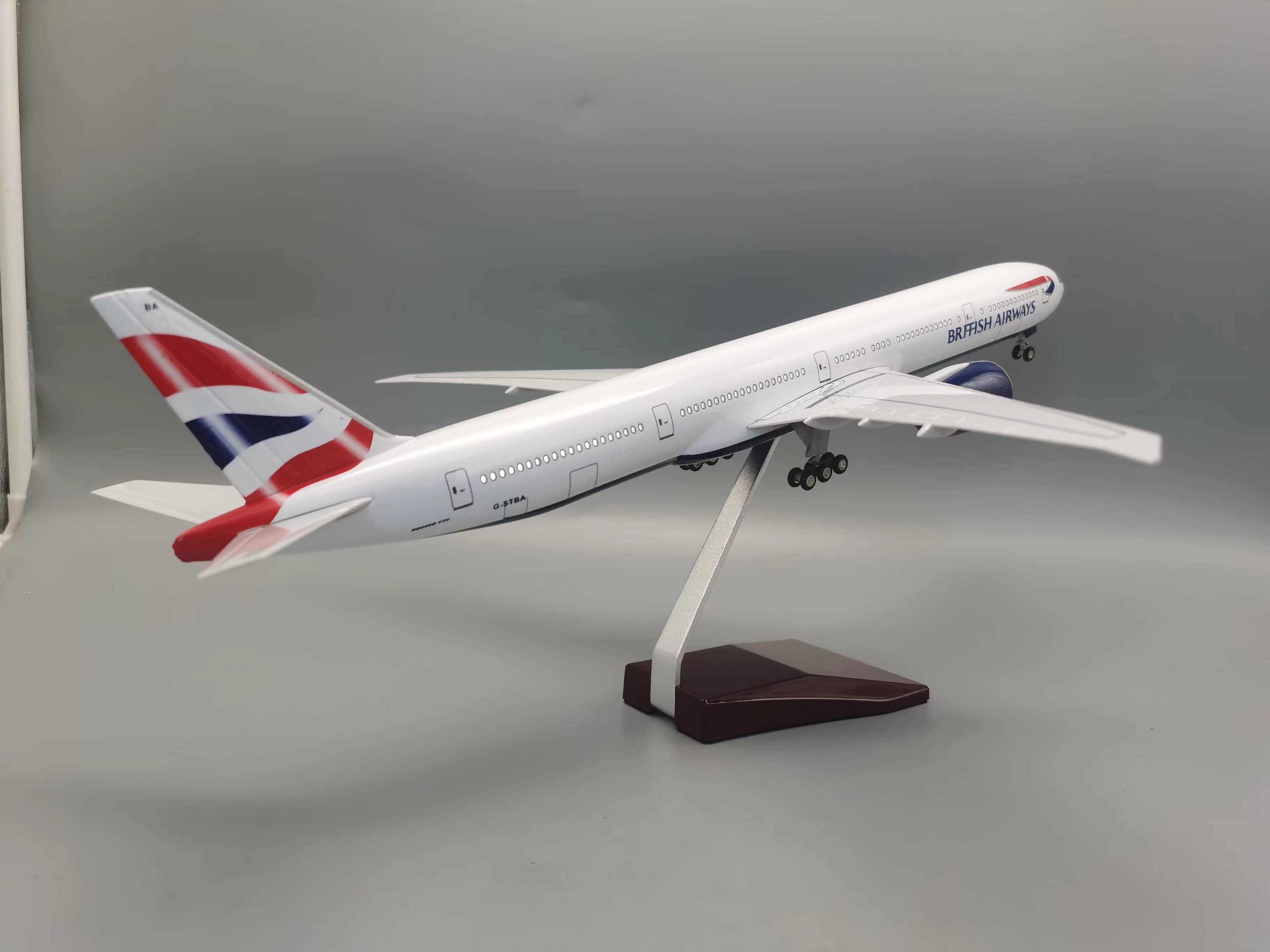 Aircraft B777  British Airways - Model Airplane Plastic recensione e prezzo